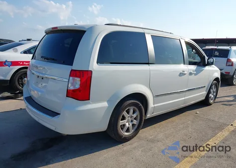 2012 Chrysler Town & Country Touring из США, поврежденный, VIN 2C4RC1BG1CR118647